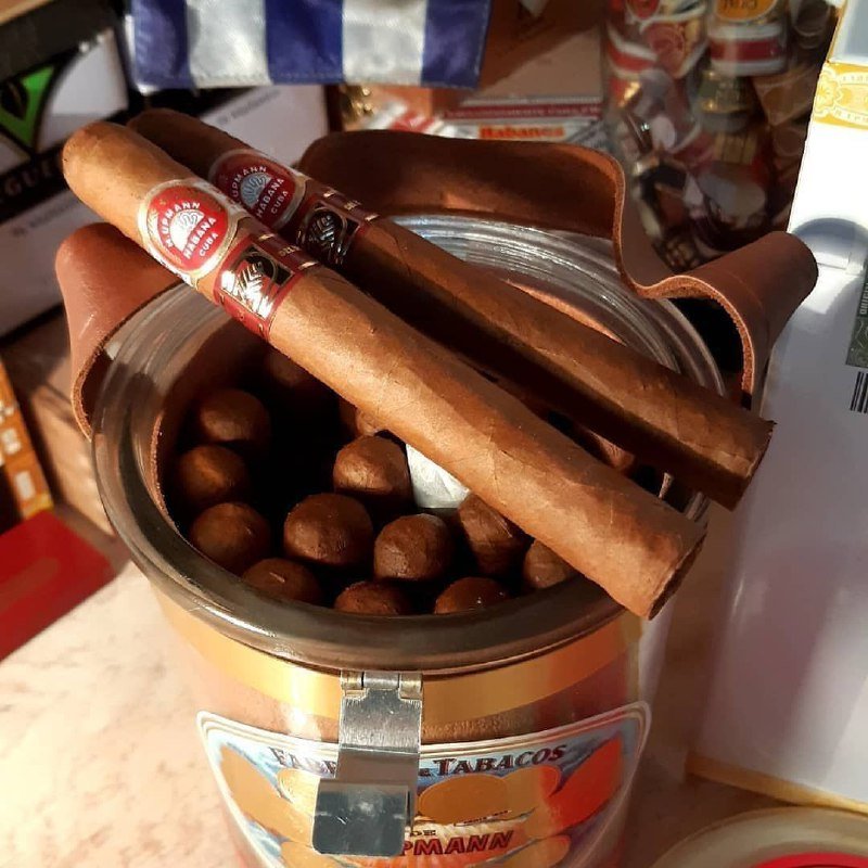 H. Upmann Noellas (25)